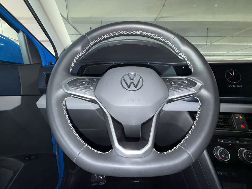Used 2023 Volkswagen Taos SE w/ Panoramic Sunroof Package FWD image 15