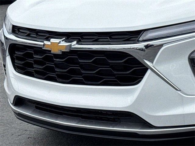 New 2025 Chevrolet Trax LT w/ Driver Confidence Package image 9