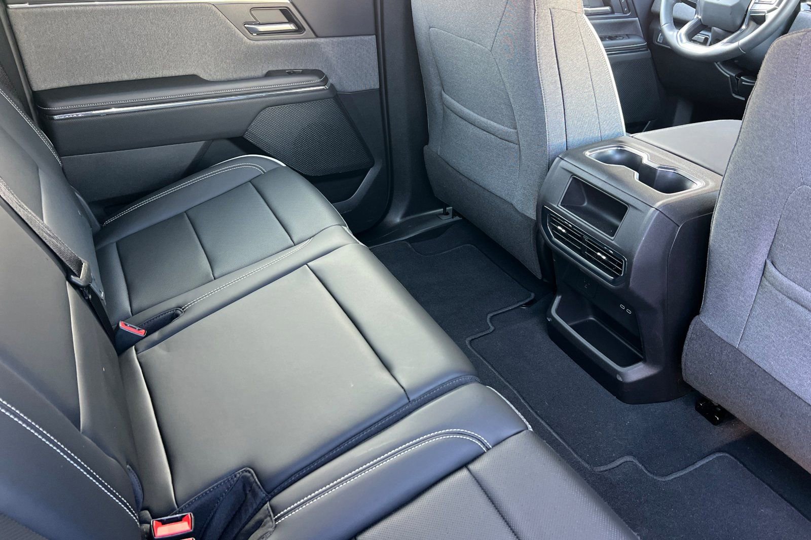 Used 2026 GMC Sierra EV Elevation w/ LPO, Elevation Dark Package image 19