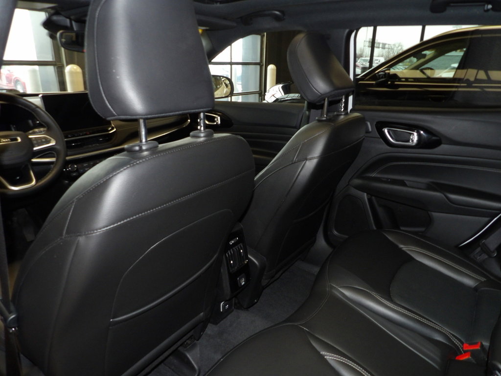 Used 2022 Jeep Compass High Altitude image 23