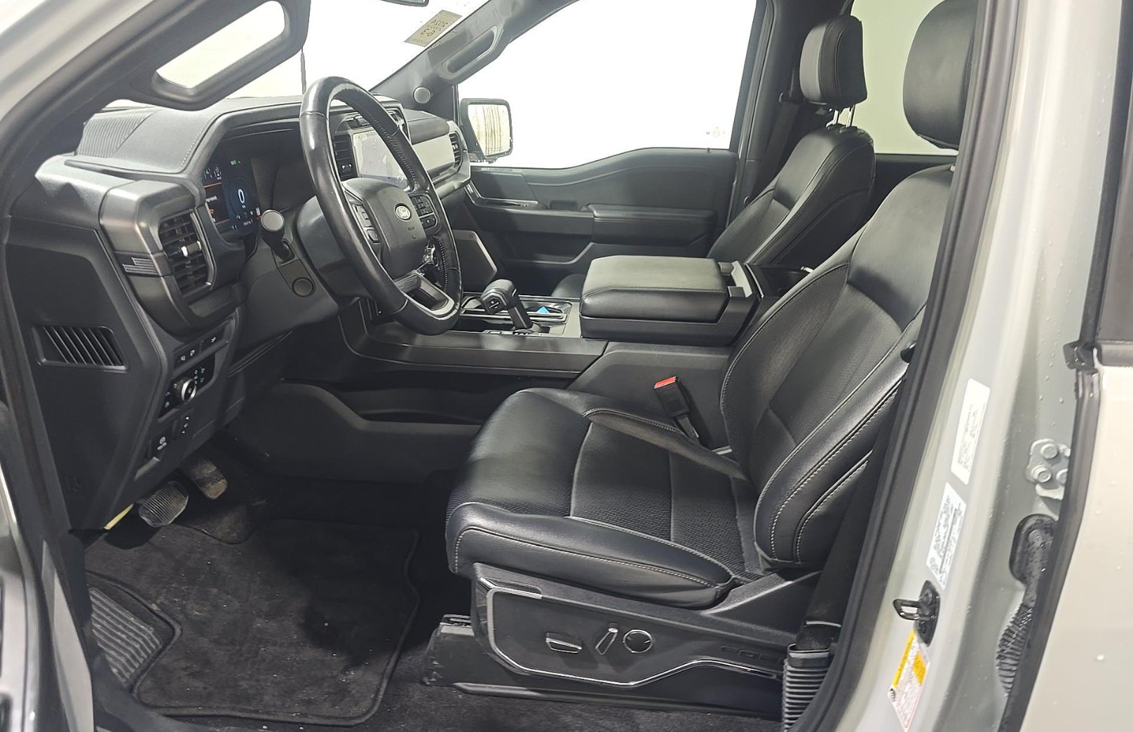 Used 2024 Ford F150 Lariat w/ Equipment Group 502A High AWD/4WD image 7