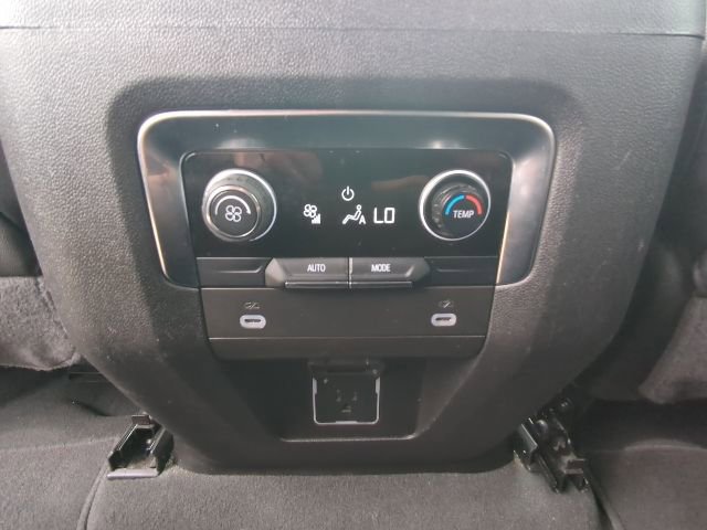 Used 2024 Chevrolet Suburban LT AWD/4WD image 16