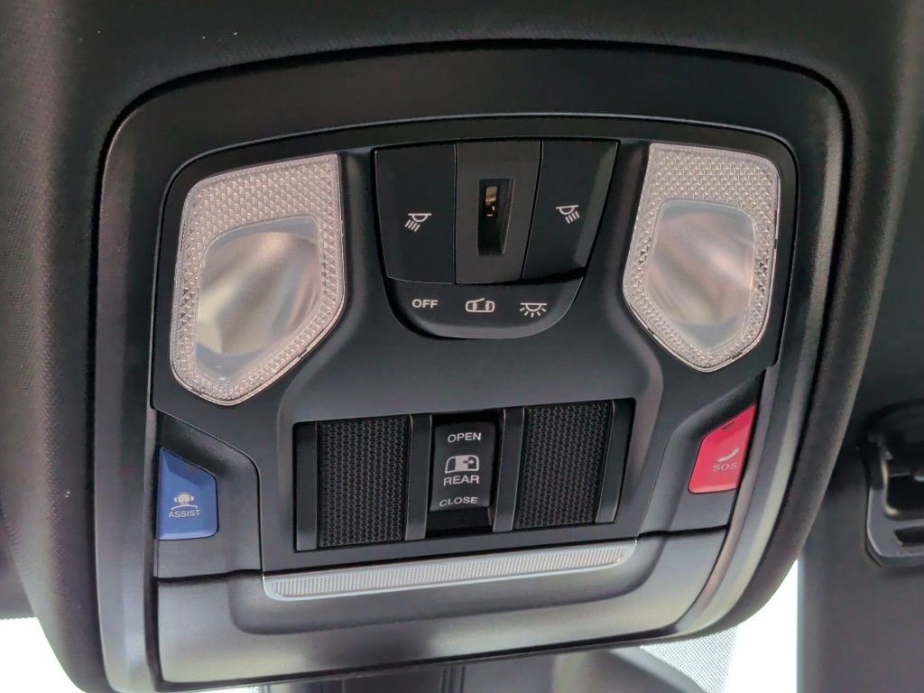 New 2026 RAM 1500 4x4 Crew Cab image 23