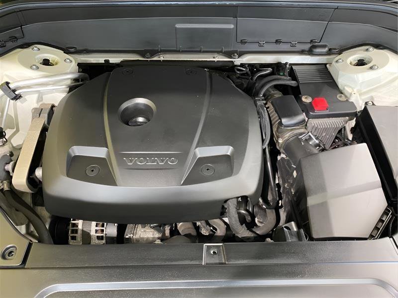 Used 2017 Volvo XC90 T6 Momentum w/ Vision Package image 23