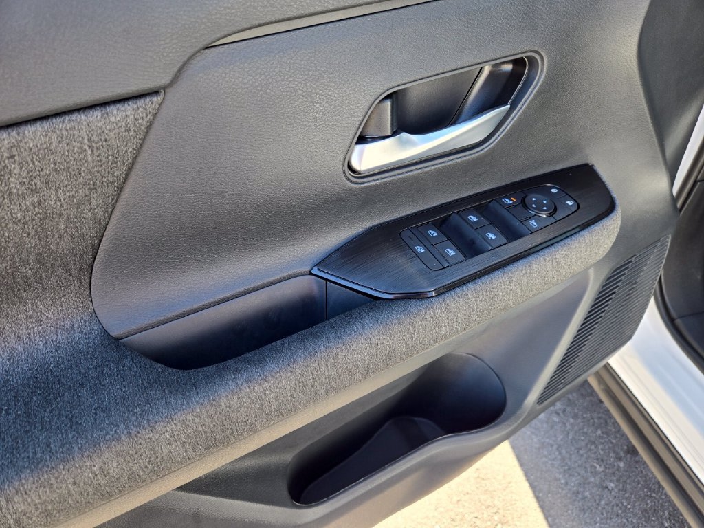 New 2027 Nissan Kicks SV FWD image 13