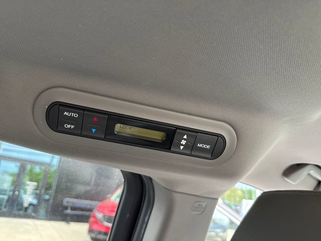 Used 2010 Honda Odyssey EX-L image 18
