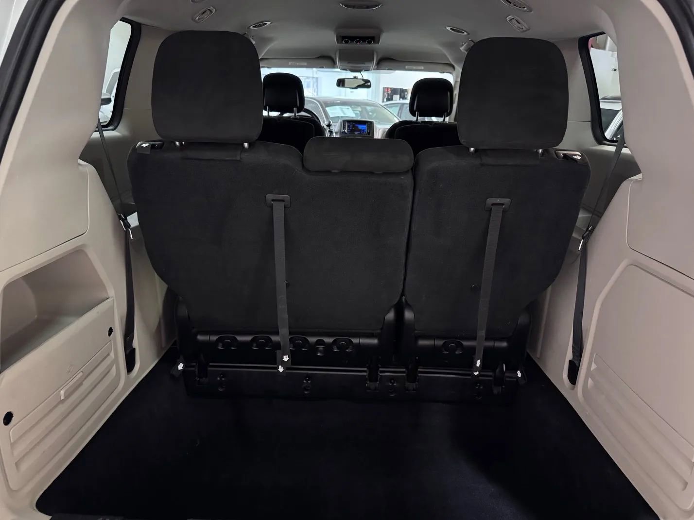 Used 2017 Dodge Grand Caravan SE w/ Power Window Group FWD image 21
