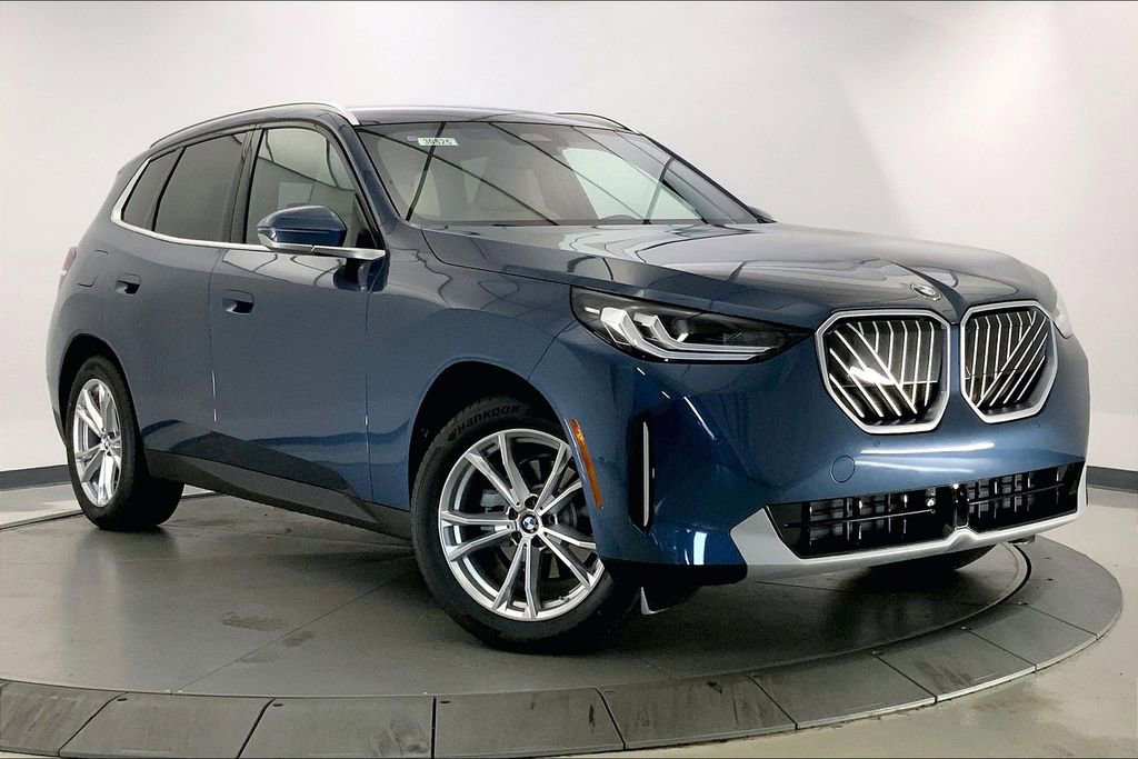 New 2025 BMW X3 xDrive30i w/ Convenience Package