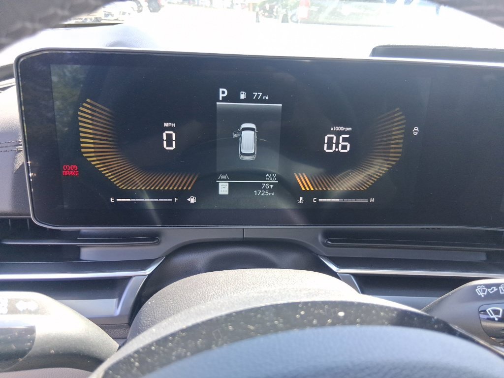 Certified 2026 Kia Carnival FWD image 13