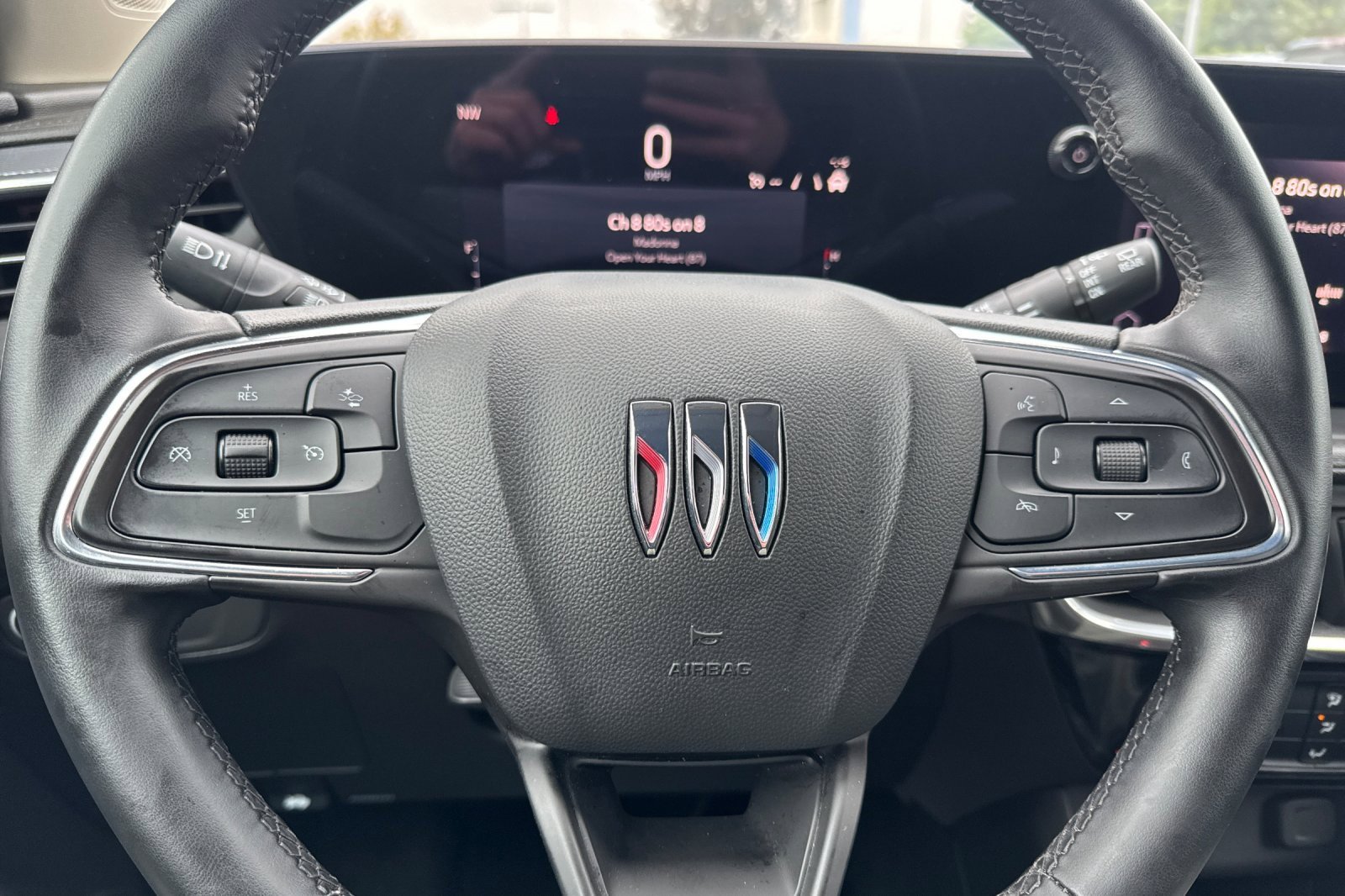 Used 2024 Buick Encore GX Sport Touring image 28