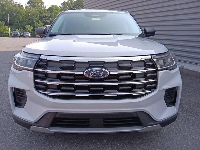 New 2026 Ford Explorer Active RWD image 8