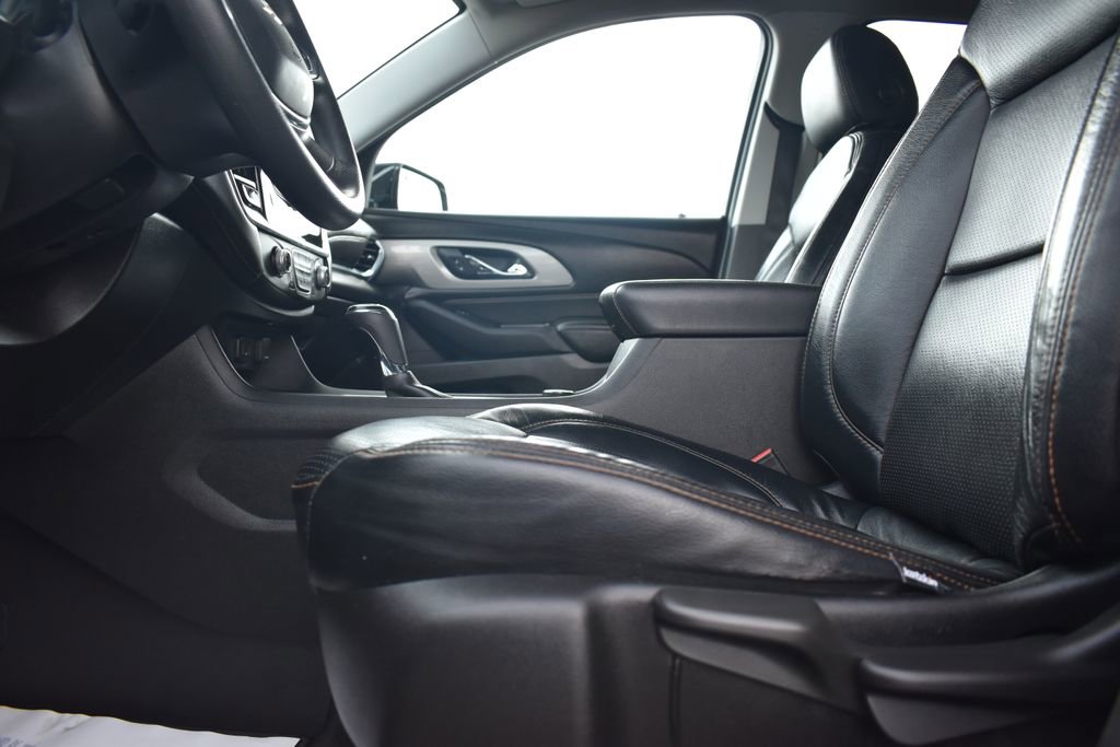 Used 2018 Chevrolet Traverse LS FWD image 8