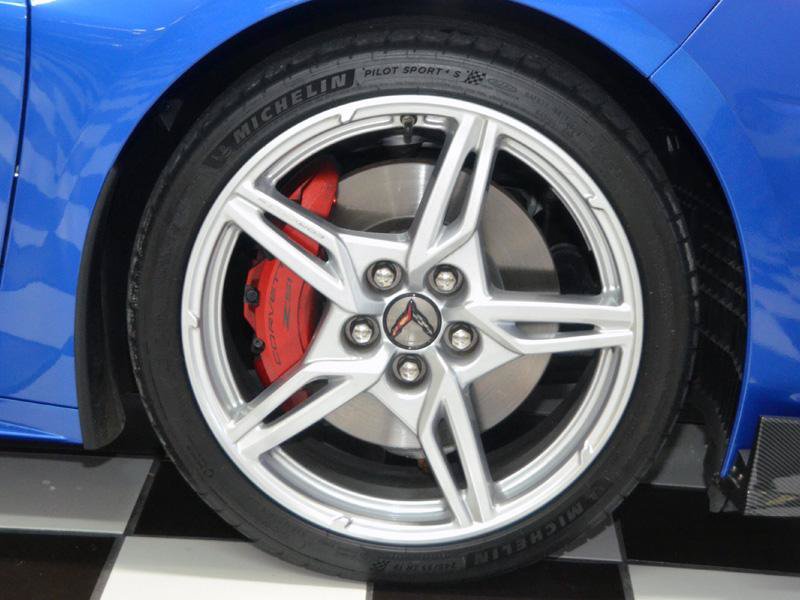 Used 2021 Chevrolet Corvette Stingray Premium Conv w/ Z51 Performance Package RWD image 14