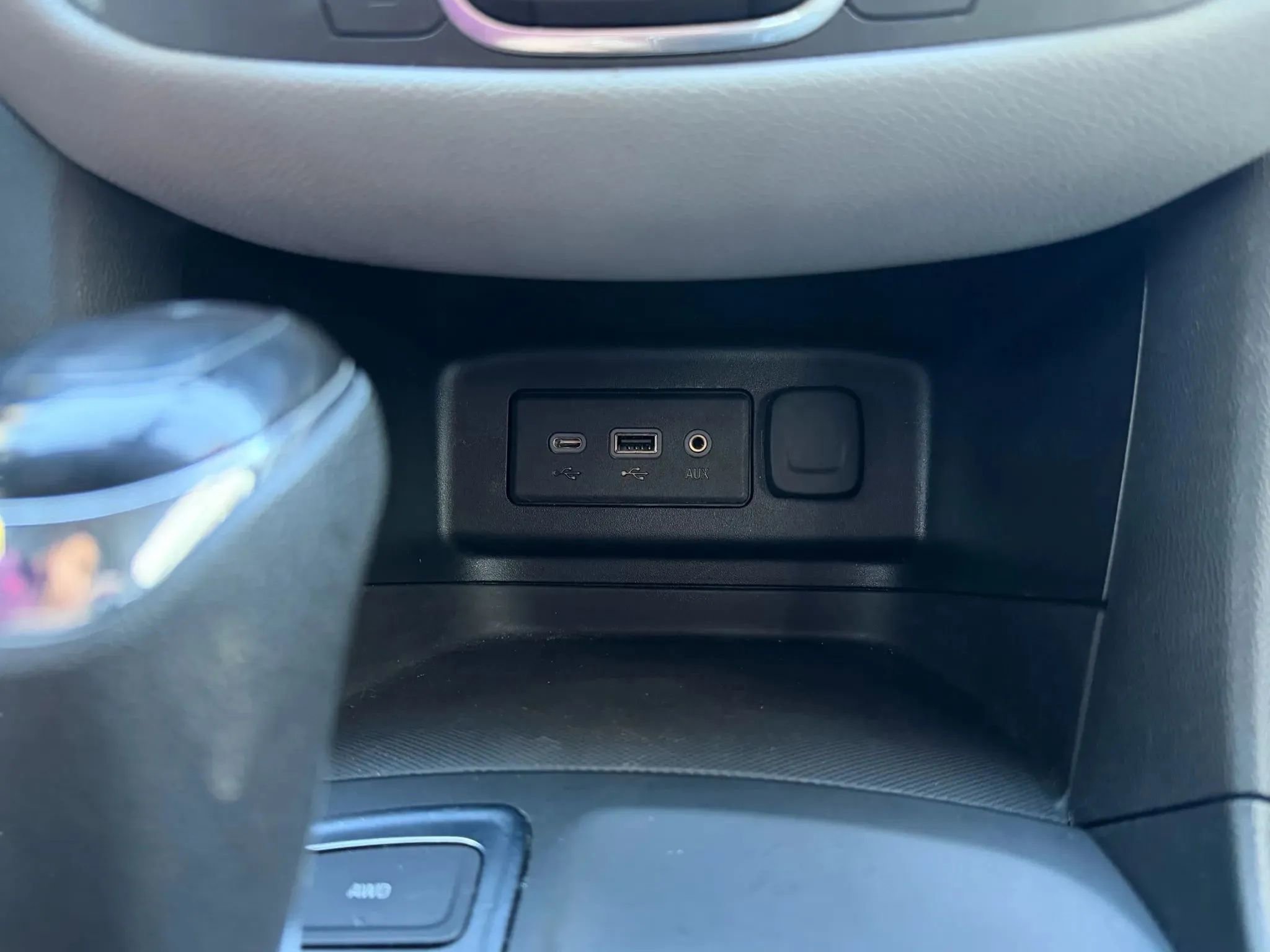 Used 2019 Chevrolet Equinox LS image 28