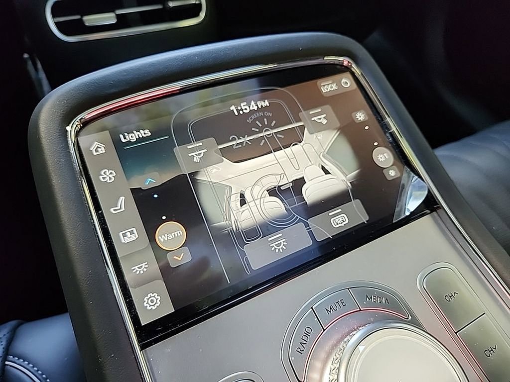 Used 2023 Genesis G90 3.5T image 29