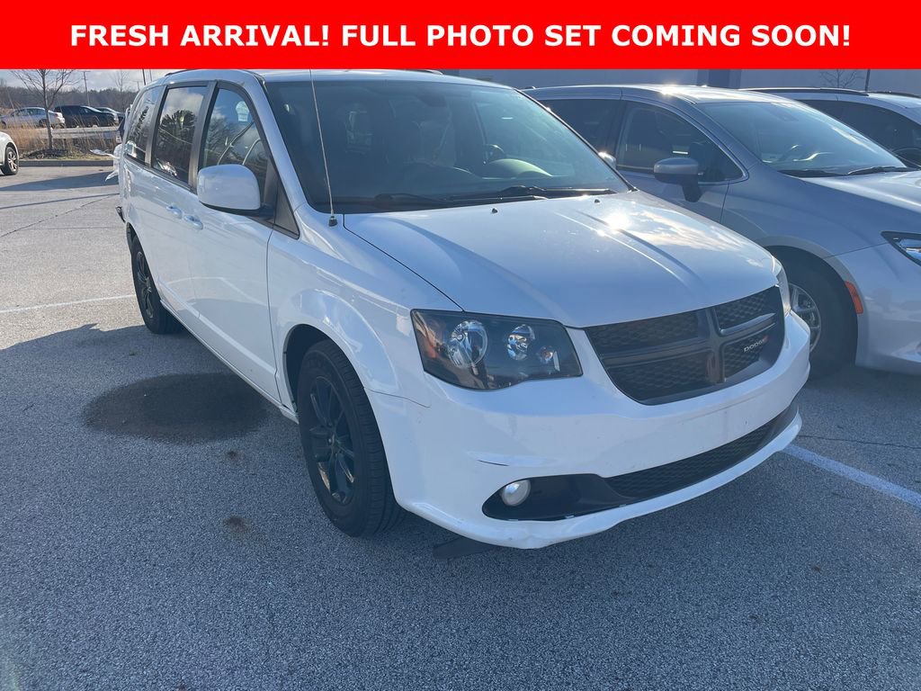 Used 2020 Dodge Grand Caravan SE image 2