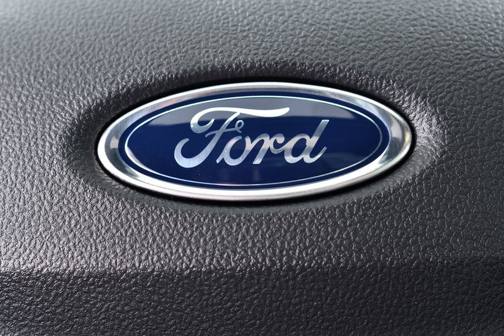 New 2025 Ford Escape ST-Line w/ Cold Weather Package AWD/4WD image 34