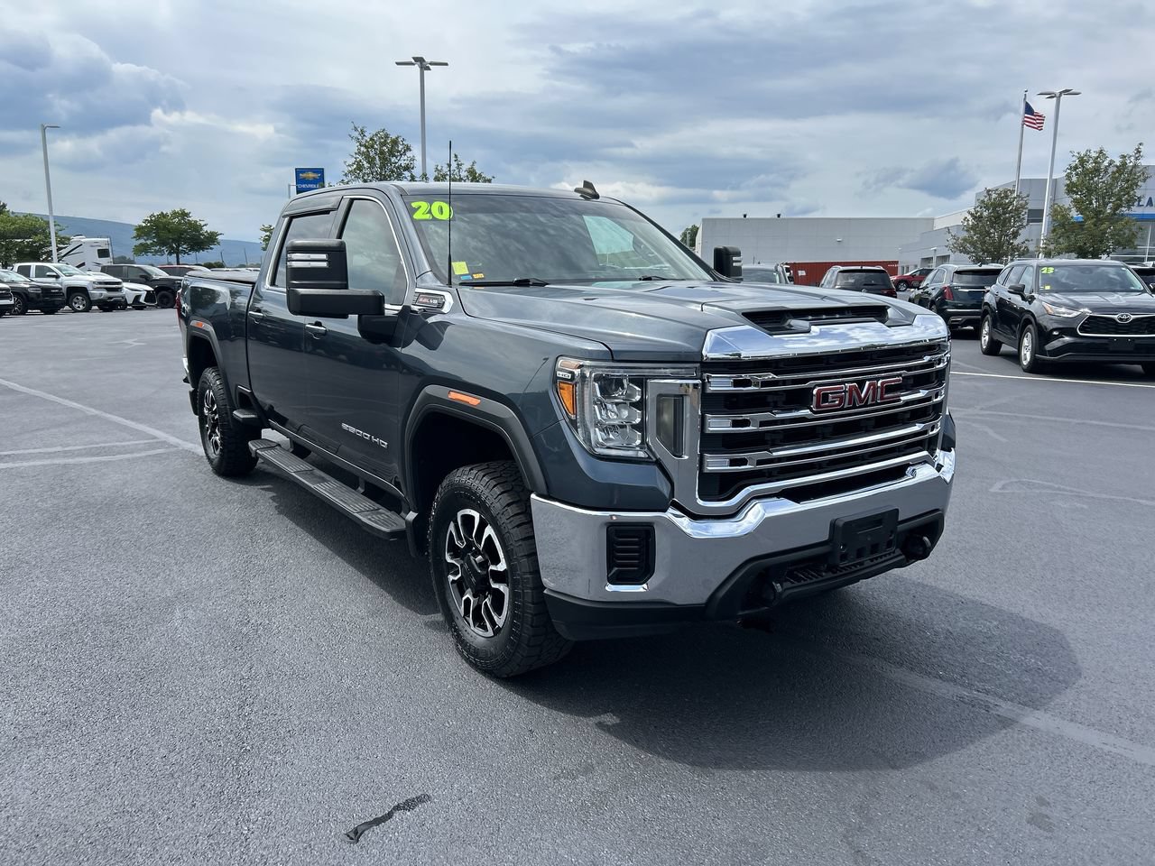 Used 2020 GMC Sierra 2500 SLE AWD/4WD video 1