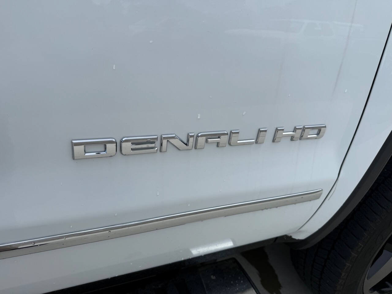Used 2015 GMC Sierra 2500 Denali w/ Duramax Plus Package AWD/4WD image 28