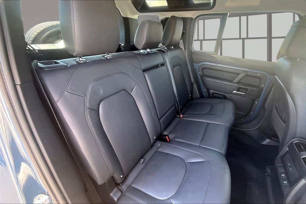 Certified 2025 Land Rover Defender 110 S AWD/4WD image 28