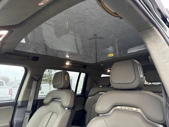 Used 2023 Rivian R1S Adventure image 24