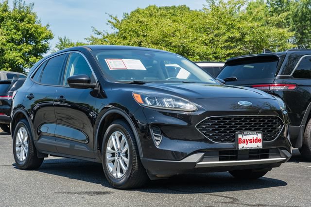 Used 2020 Ford Escape SE FWD image 2