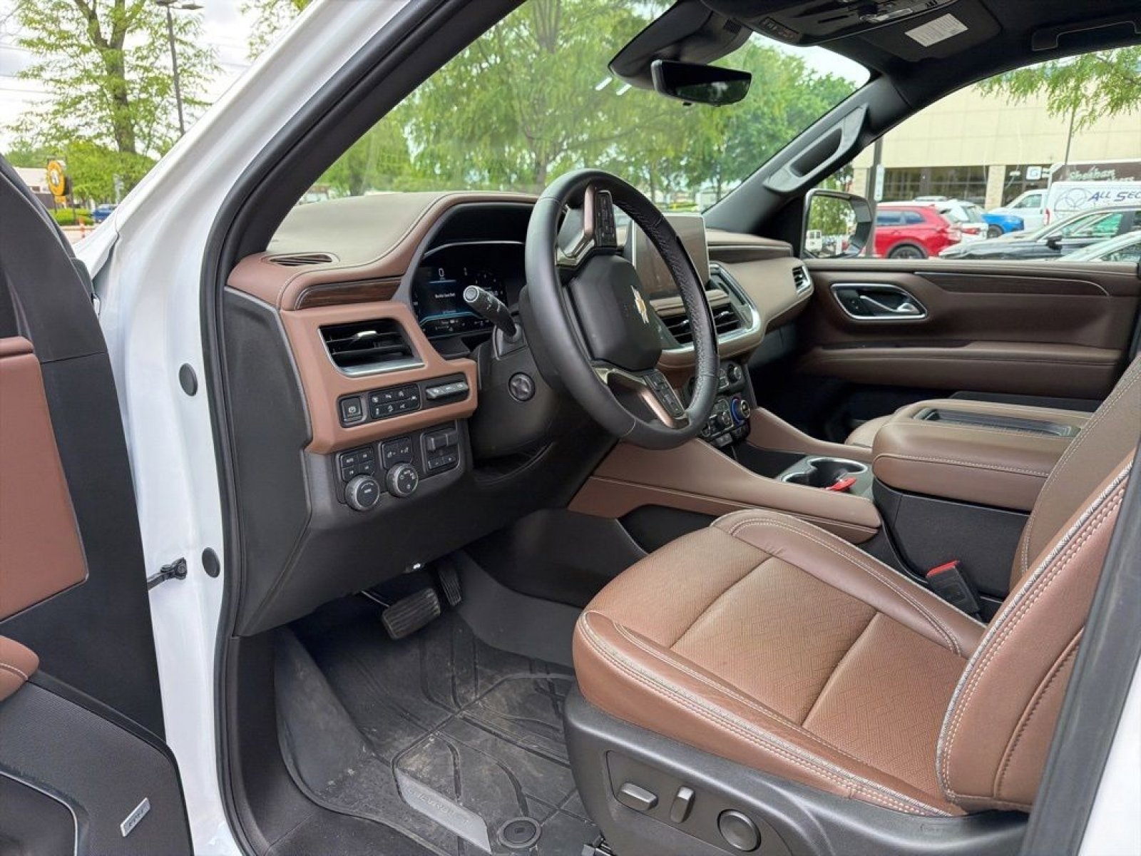 Used 2024 Chevrolet Suburban High Country w/ Advanced Technology Package AWD/4WD image 18