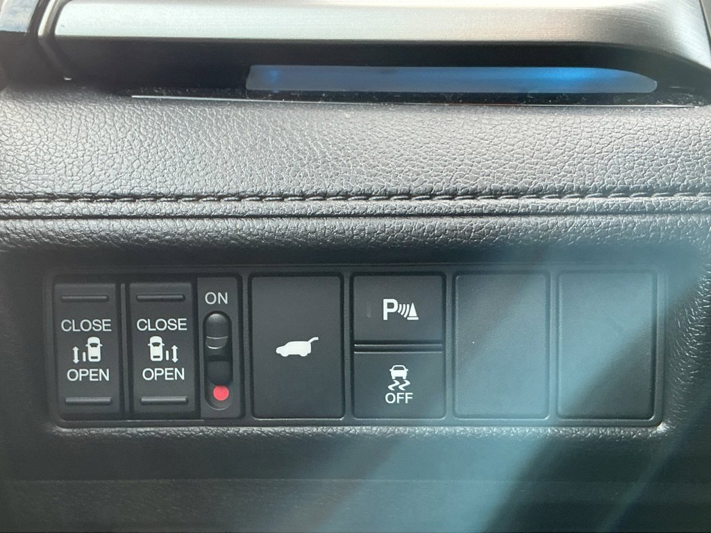 Certified 2026 Honda Odyssey Touring image 25