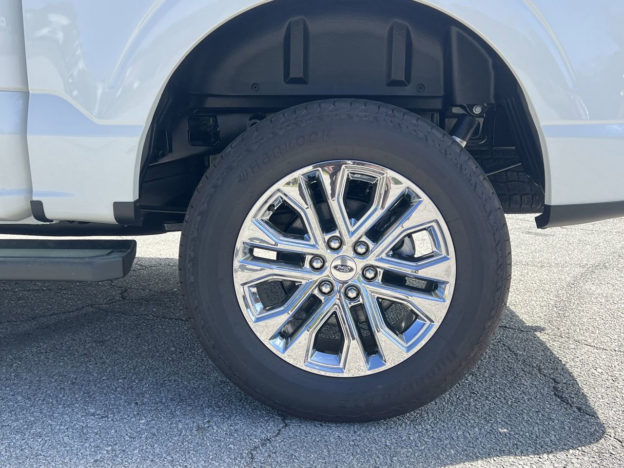 New 2025 Ford F150 Lariat w/ Equipment Group 502A High image 32