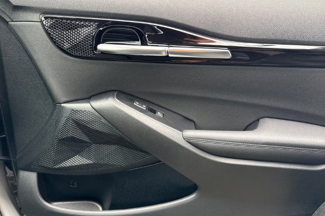 New 2026 Kia Seltos S FWD image 21