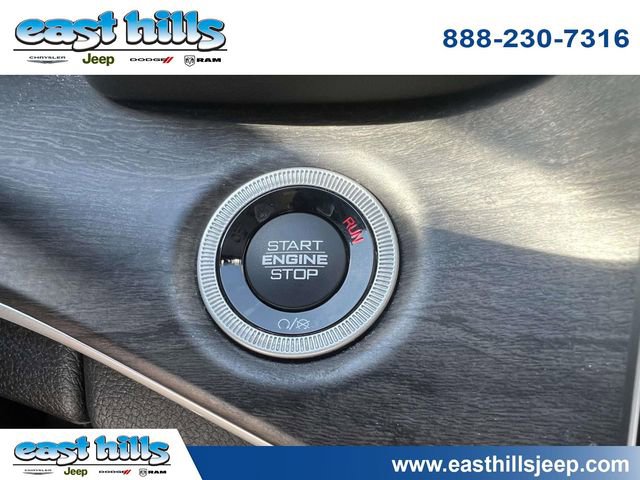 Certified 2023 Jeep Grand Cherokee Limited AWD/4WD image 33