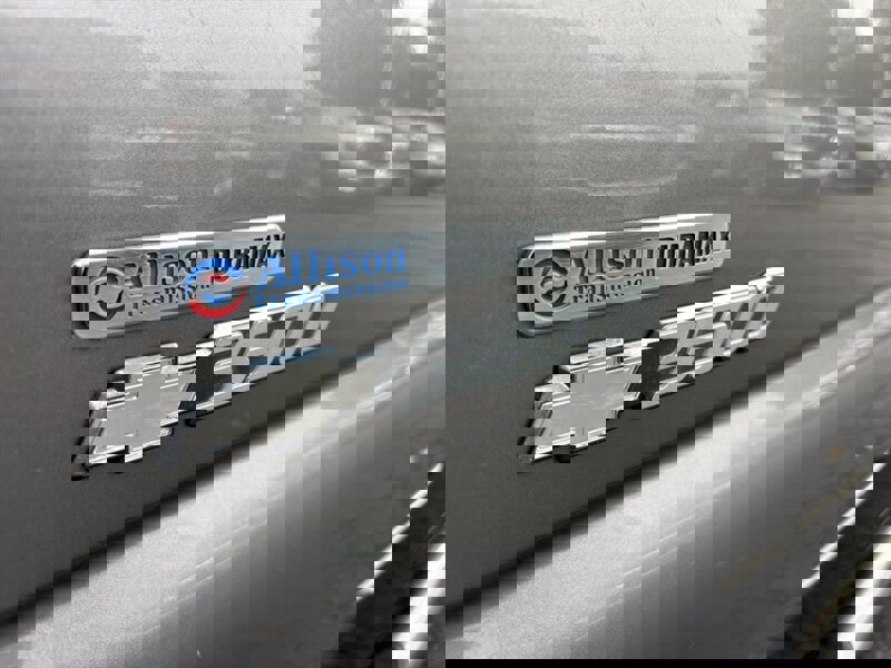 Used 2007 Chevrolet Silverado 3500 LT w/ Heavy-Duty Power Package image 7