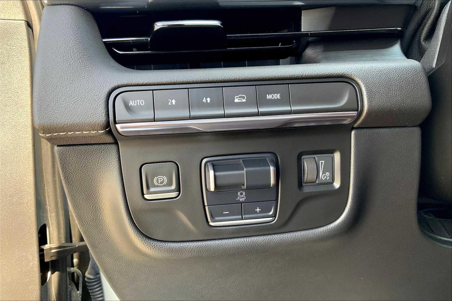 Used 2023 Cadillac Escalade Sport image 35