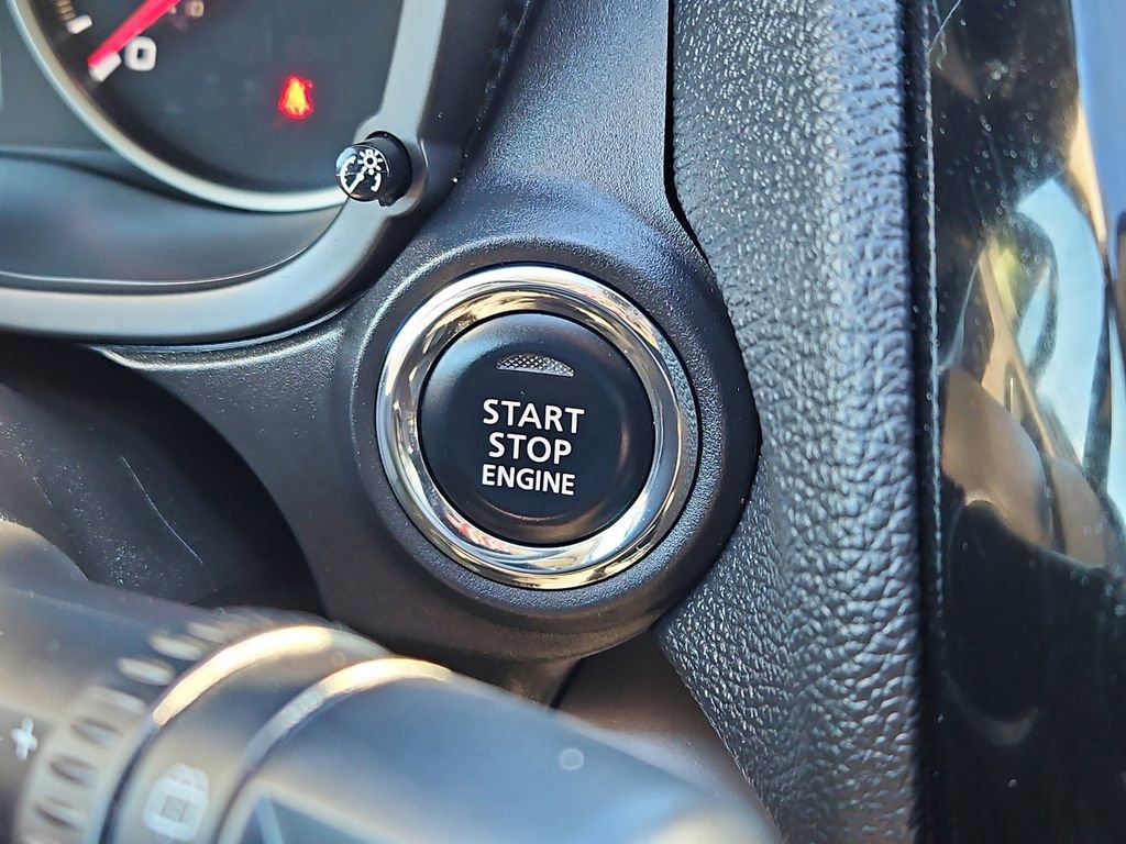 Used 2025 Mitsubishi Eclipse Cross LE image 19