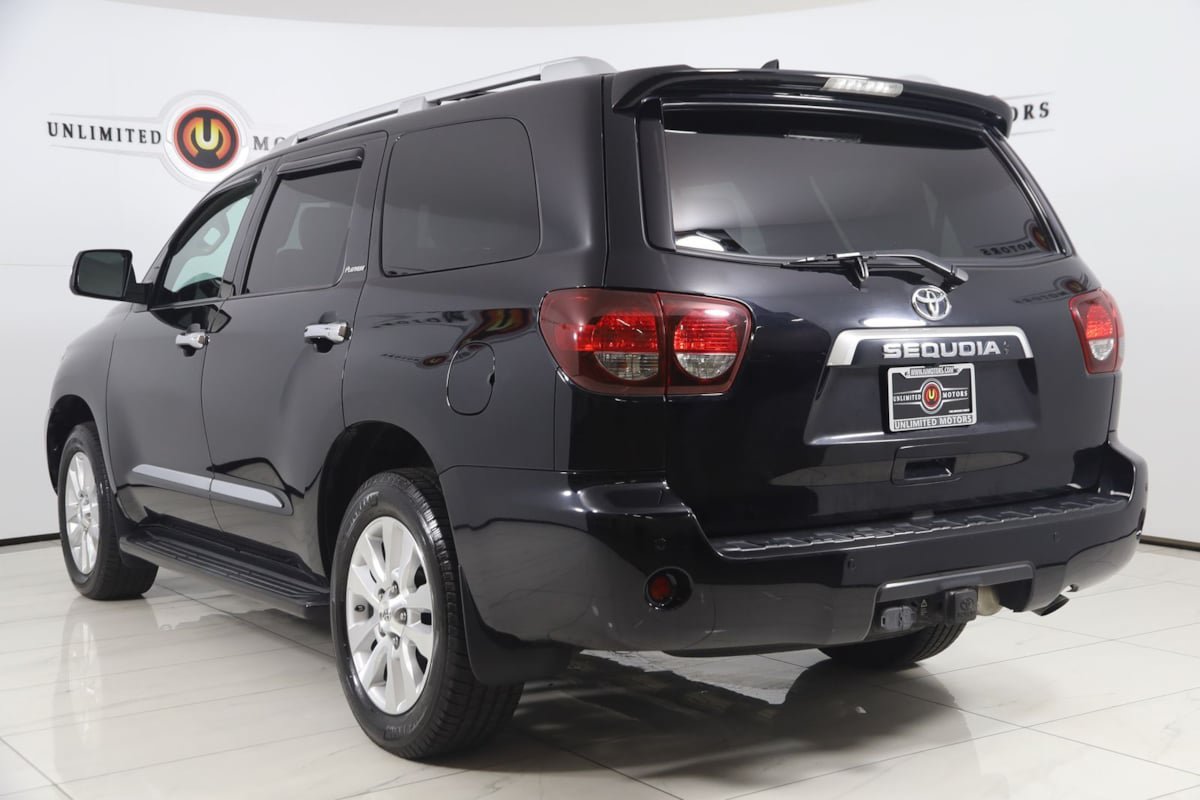 Used 2020 Toyota Sequoia Platinum AWD/4WD image 4
