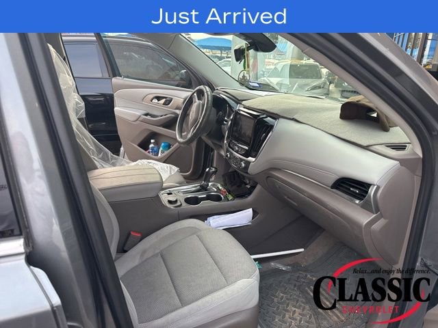 Used 2020 Chevrolet Traverse LT image 22