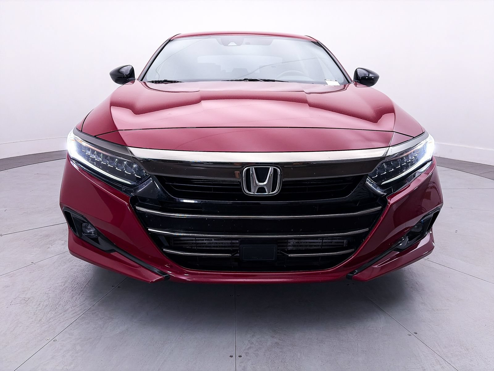 Used 2022 Honda Accord Sport image 2