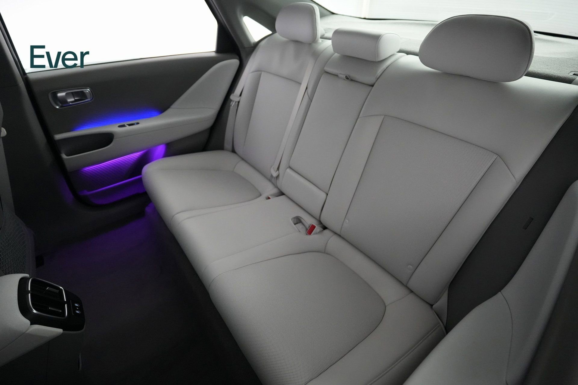 Used 2024 Hyundai Ioniq 6 SEL image 8