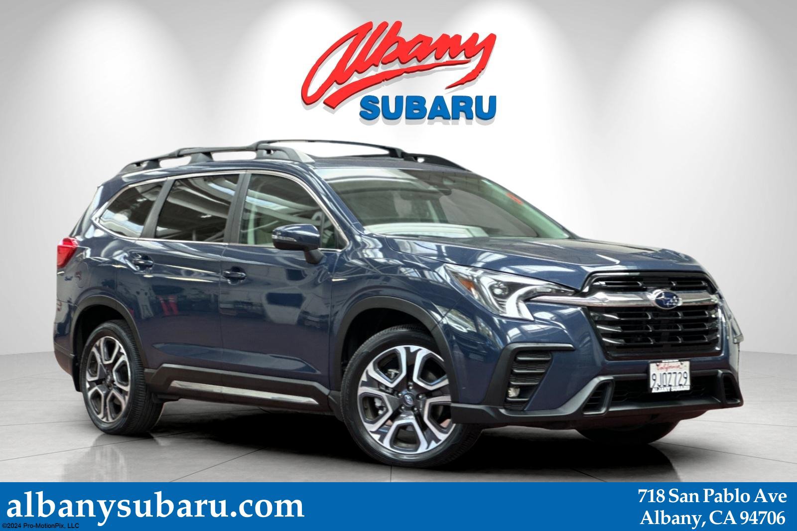 Used 2023 Subaru Ascent Limited w/ Popular Package #2A AWD/4WD image 1