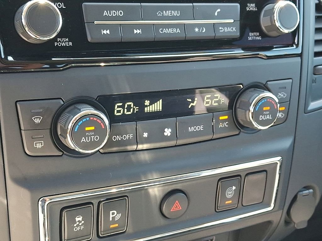 Certified 2024 Nissan Titan SV w/ SV Convenience Package image 16