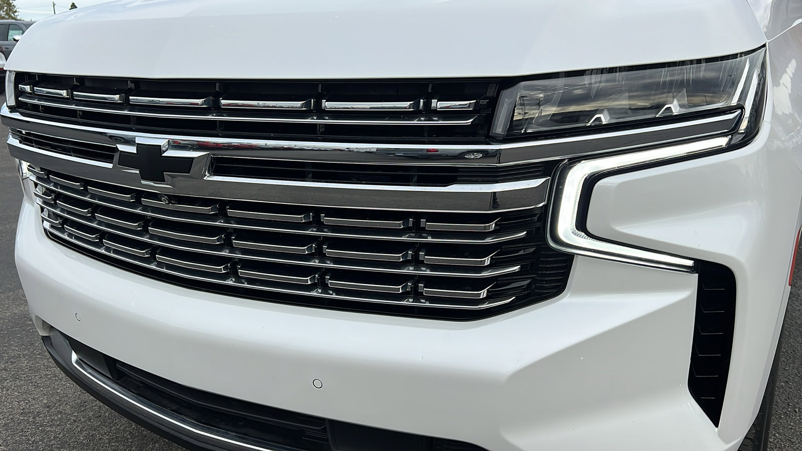 Used 2021 Chevrolet Tahoe Premier w/ Premium Package image 9