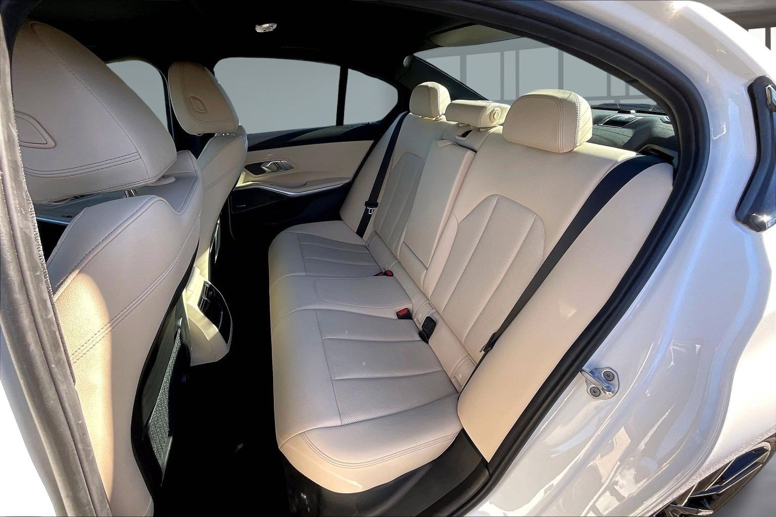 Used 2023 BMW M340i xDrive image 22