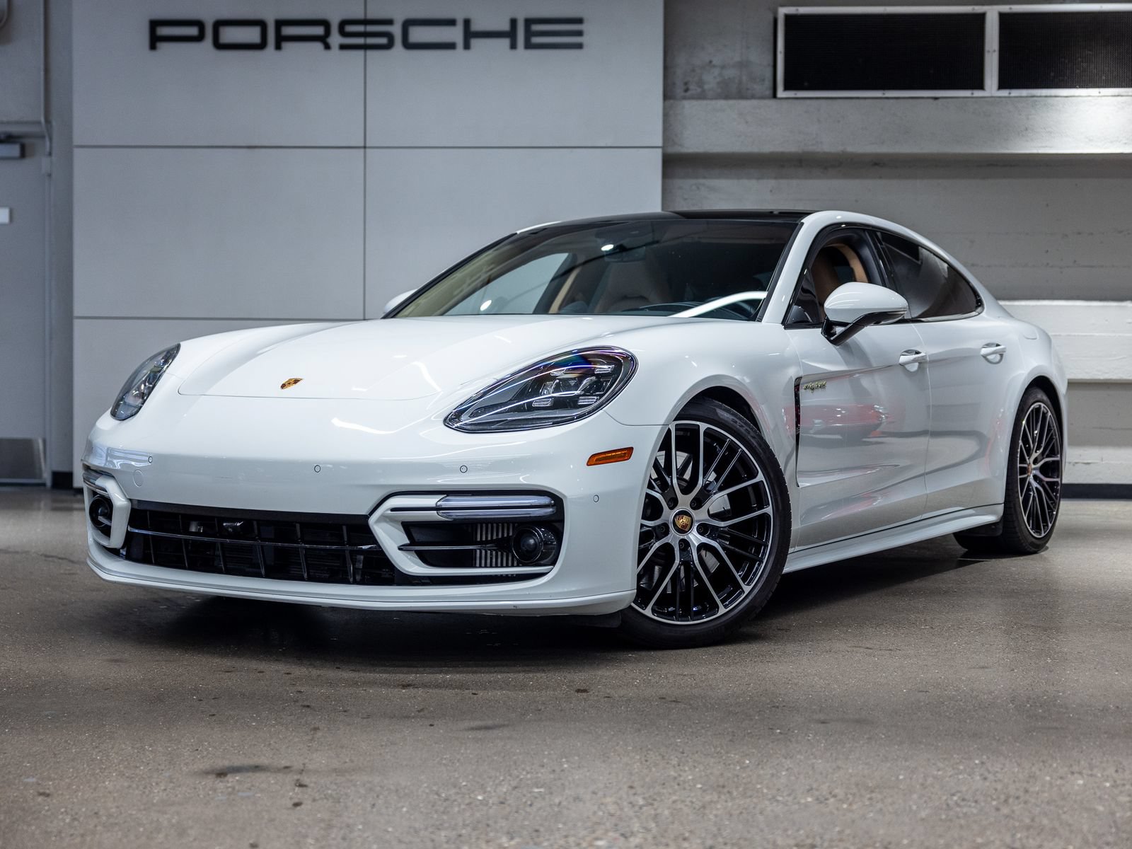 Certified 2023 Porsche Panamera 4S AWD/4WD image 1