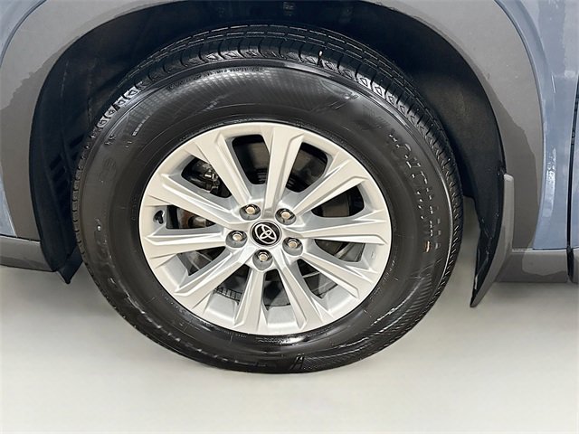 Used 2024 Toyota Grand Highlander XLE image 10