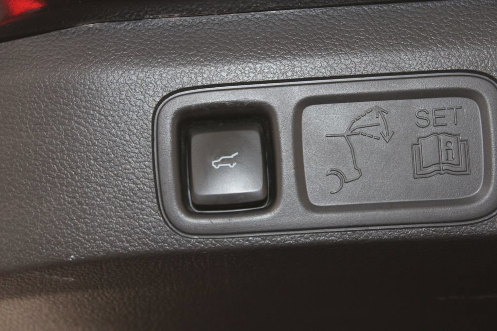 Used 2024 Ford Expedition Limited RWD image 17