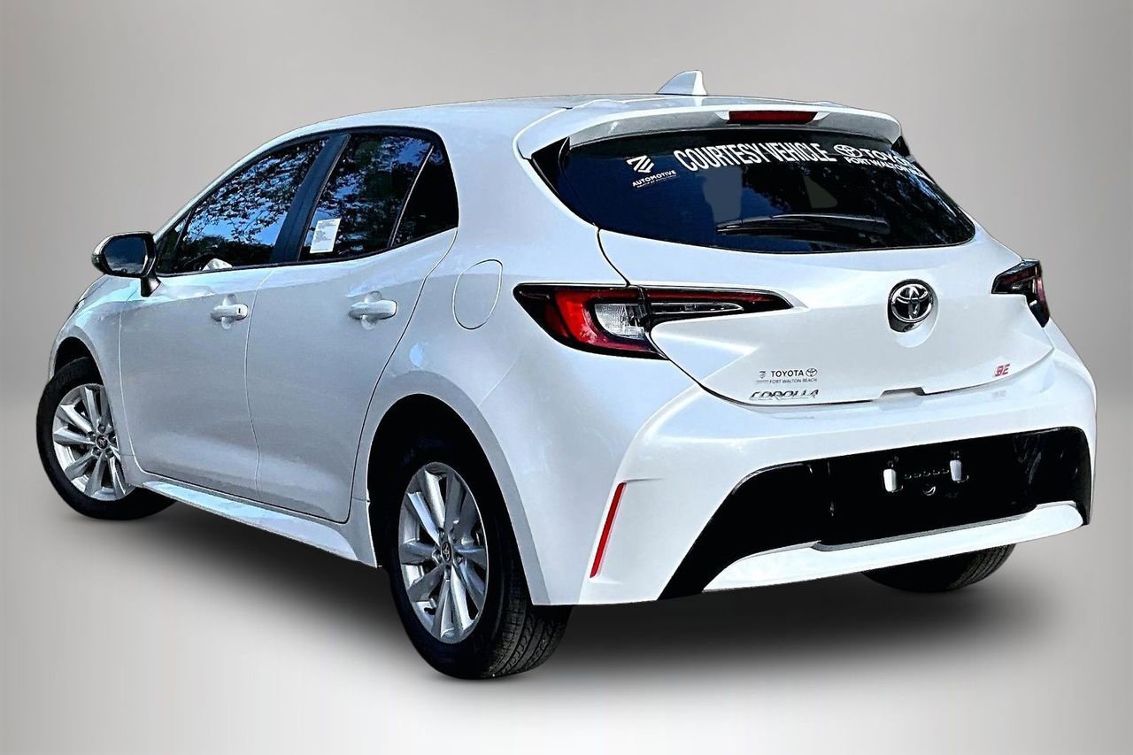 Used 2025 Toyota Corolla SE image 4