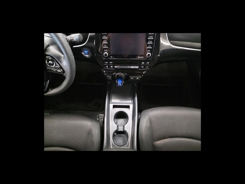 Used 2021 Toyota Prius LE FWD image 16