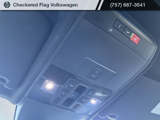 Used 2023 Volkswagen Atlas Cross Sport SEL R-Line image 19