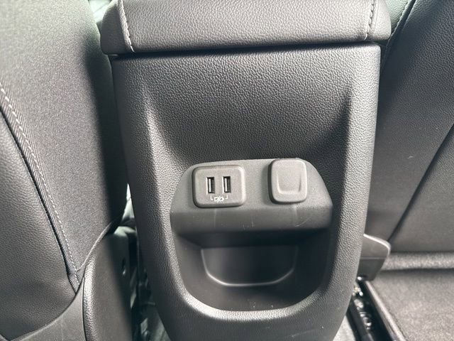 Used 2020 Chevrolet Colorado LT w/ Luxury Package AWD/4WD image 8