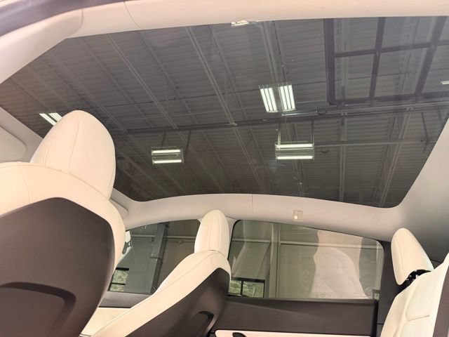 Used 2020 Tesla Model Y Long Range AWD/4WD image 17